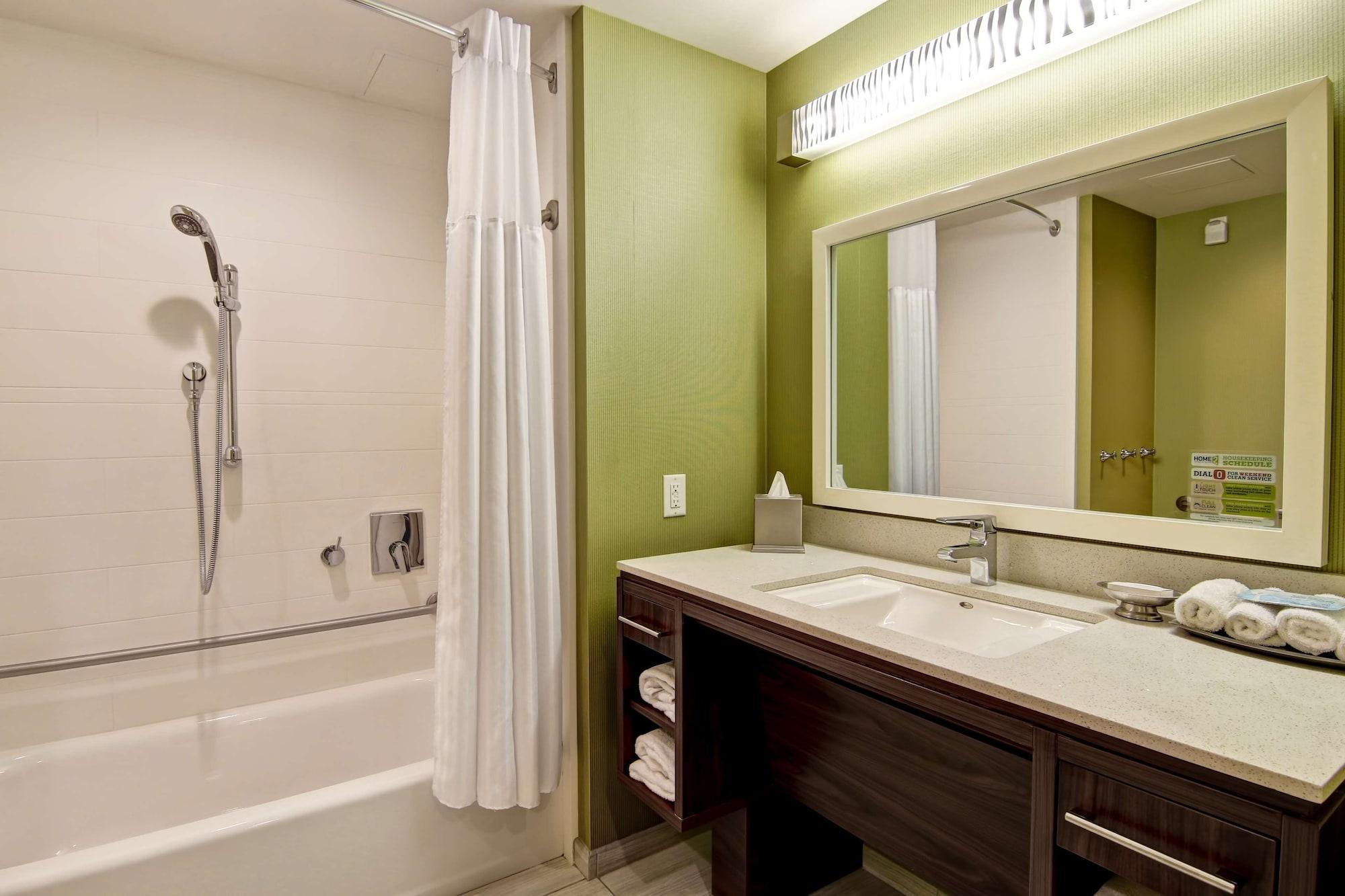 Home2 Suites By Hilton West Edmonton Exterior foto